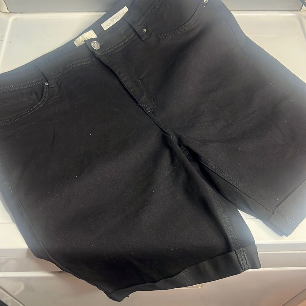 ANGELS plus size sculpt Bermuda Shorts NWOT - Picture 2 of 8